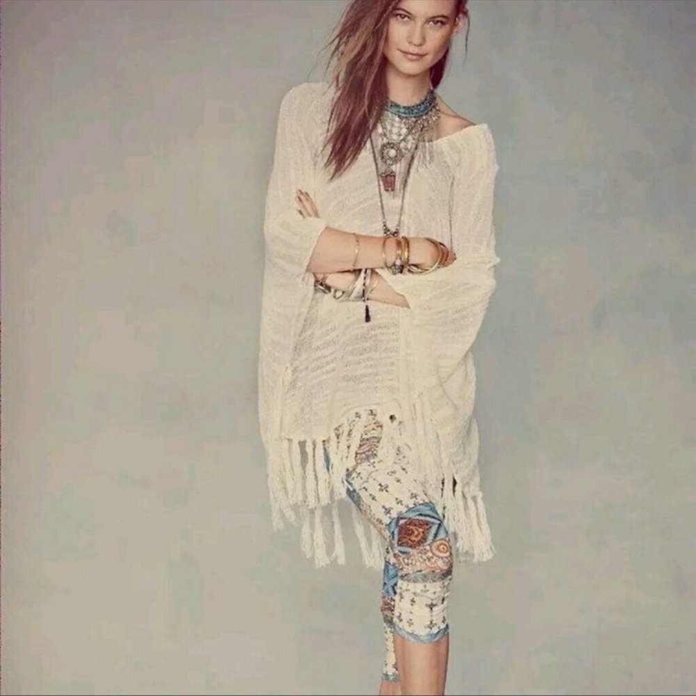 FREE PEOPLE:Slub Knit Ivory Hooded Poncho NWT